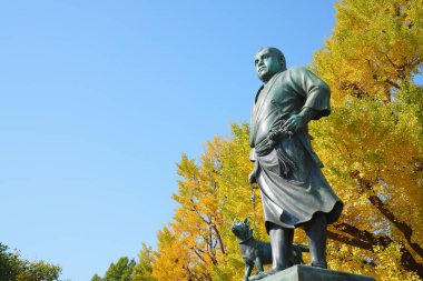 Saigo Takamori 'nin heykeli Ueno Park, Japonya, Tokyo' nun güney girişinde.