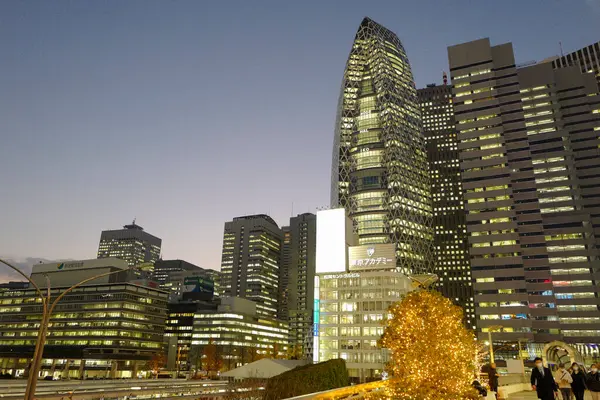 Oświetlone Budynki Przy Ulicy Tokio Japonia — Zdjęcie stockowe