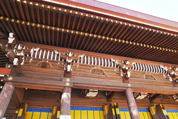 Nezu Tapınağı, Tokyo, Japonya Bunkyo bölgesinde bulunan bir Shinto tapınağı.