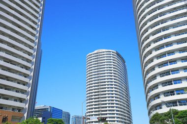 Japonya 'daki modern gökdelenlerin manzarası