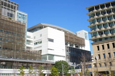 Şehirdeki modern binalar