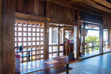 Japonya 'da geleneksel ahşap evin içi