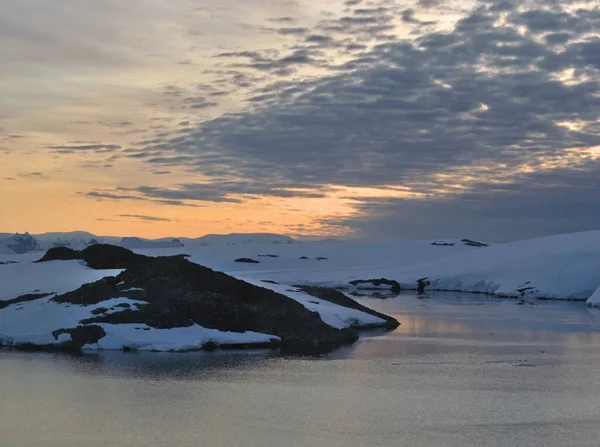 Antarctisch Landschap Land Zee Lucht — Stockfoto