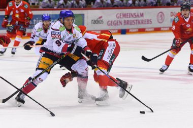 DUESSELDORF, Almanya - 25 Ekim 2022 Hokey maçı DEL Dusseldorfer EG - Icebaeren Berlin
