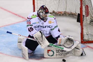 DUESSELDORF, Almanya - 25 Ekim 2022 Hokey maçı DEL Dusseldorfer EG - Icebaeren Berlin