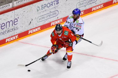 DUESSELDORF, Almanya - 25 Ekim 2022 Hokey maçı DEL Dusseldorfer EG - Icebaeren Berlin