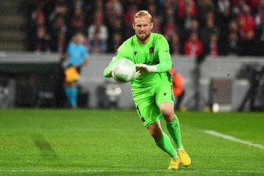 GERÇEK, COLOGNE - 3 Kasım 2022: Kasper Schmeichel. UEFA Avrupa Konferans Ligi 1. FC Koeln - RHEIN Enerji Stadyumu 'nda OGC Nthe