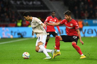 LEVERKUSEN, ALMANY - 06.11.22: Diogo Leite, Adam Hlozek. Bundesliga FC Bayer 04 Leverkusen 1 'e karşı. Bayarena 'daki FC Union