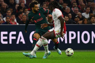 NETHERLANDS, AMSTERDAM - 26 Ekim 2022: Muhammed Salah. UEFA Şampiyonlar Ligi maçı Ajax Liverpool 'a karşı