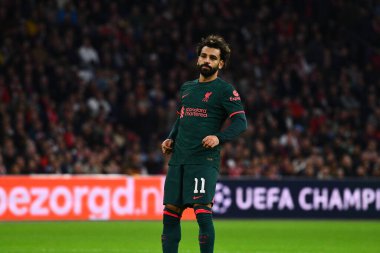 NETHERLANDS, AMSTERDAM - 26 Ekim 2022: Muhammed Salah. UEFA Şampiyonlar Ligi maçı Ajax Liverpool 'a karşı