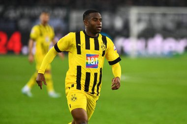 MOENCHENGLADBACH, ALMANY - 11 Kasım 2022 Youssoufa Moukoko. Bundesliga Borussia Moenchengladbach - Borussia Dortmund futbol karşılaşması