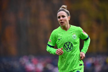 ALMANY, COLOGNE - 27 YIL 2022 Kadınlar Bundesliga 1.FC Koeln Frauen-VfL Wolfsburg Frauen maçı