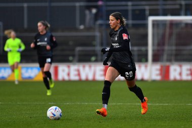 GERÇEK, COLOGNE - 11 ARALIK 2022 Jana Vojtekova. Bayanlar Bundesliga 1.FC Koeln-SC Freiburg maçı