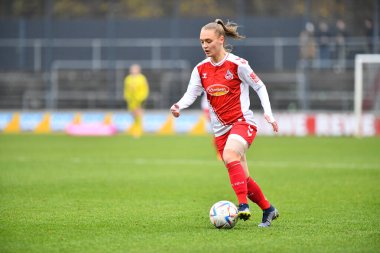 ALMANY, COLOGNE - 11 ARALIK 2022: Andrea Gavric. Bayanlar Bundesliga 1.FC Koeln-SC Freiburg maçı