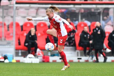 11 Aralık 2022 'de Laura Donhauser' a ait bir mektup geldi. Bayanlar Bundesliga 1.FC Koeln-SC Freiburg maçı