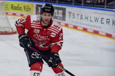 COLOGNE, ALMANY - 2 HAZİRAN 2023 Hokey maçı DeL Koelner Haie - Dusseldorfer EG 