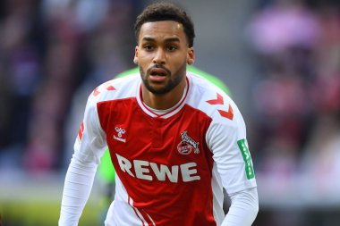 COLOGNE, ALMANY - 04.02.23 Linton Maina. Maç 1 'de. Bundesliga 1.FC Koeln RB Leipzig 'e karşı RHEIN ENERGIE STADION