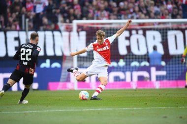 COLOGNE, ALMANY - 04.02.23 Timo Huebers. Maç 1 'de. Bundesliga 1.FC Koeln RB Leipzig 'e karşı RHEIN ENERGIE STADION