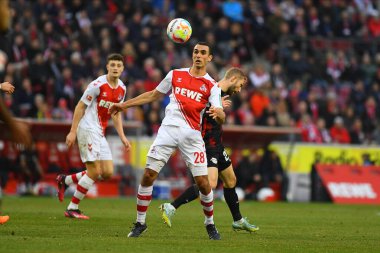 COLOGNE, ALMANY - 04.02.23 Ellyes Skhiri. Maç 1 'de. Bundesliga 1.FC Koeln RB Leipzig 'e karşı RHEIN ENERGIE STADION
