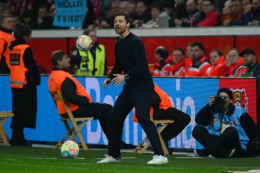 LEVERKUSEN, ALMANY - 19.03.23: Xabi Alonso. Bundesliga maçı Bayer 04 Leverkusen, Bayarena 'da Bayern Muenchen' e karşı.