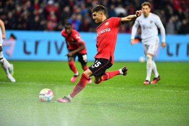 LEVERKUSEN, Almanya - 19.03.23: Exequiel Palacios. Bundesliga maçı Bayer 04 Leverkusen, Bayarena 'da Bayern Muenchen' e karşı.