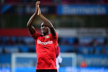 LEVERKUSEN, GERMANY - 19.03.23: Moussa Diaby Bundesliga maçından sonra Bayer 04 Leverkusen FC Bayern Muenchen 'e karşı Bayena' da