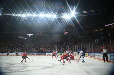 COLOGNE, Almanya - 26.03.23: Hokey maçı DEL KOELNER HAIE - Lanxess Arena 'da Adler MANNHEIM