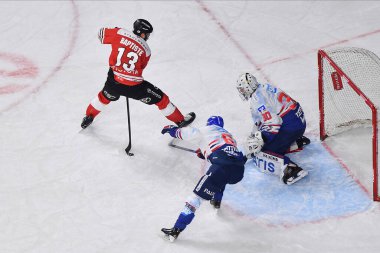 COLOGNE, Almanya - 26.03.23: Hokey maçı DEL KOELNER HAIE - Lanxess Arena 'da Adler MANNHEIM