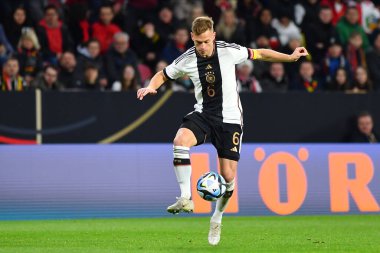 Mainz, Almanya - 25.03.23 Joshua Kimmich. MEWA Arena 'da Almanya ile Peru arasındaki futbol maçı