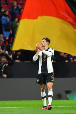 Mainz, Almanya - 25.03.23 Leon Goretzka. MEWA Arena 'da Almanya ile Peru arasındaki futbol maçı