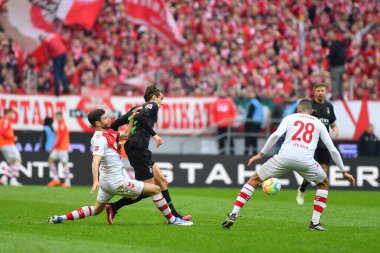 COLOGNE, ALMANY - 02.04.23 Bundesliga 1 'in futbol maçı. FC Koeln, Borussia Moenchengladbach 'a karşı. Rhein Enerji Stadyumunda