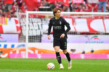 COLOGNE, ALMANY - 02.04.23: Bundesliga 1 'in futbol maçı. FC Koeln, Borussia Moenchengladbach 'a karşı. Rhein Enerji Stadyumunda