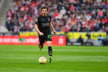 COLOGNE, ALMANY - 02.04.23 Jonas Hofmann. Bundesliga 1 'in futbol maçı. FC Koeln, Borussia Moenchengladbach 'a karşı. Rhein Enerji Stadyumunda