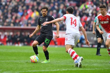 COLOGNE, ALMANY - 02.04.23 Jonas Hofmann. Bundesliga 1 'in futbol maçı. FC Koeln, Borussia Moenchengladbach 'a karşı. Rhein Enerji Stadyumunda