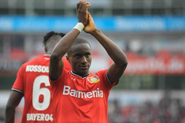 LEVERKUSEN, ALMANY - 08.04.23 Moussa Diaby. Bundesliga maçında Bayer 04 Leverkusen, Eintracht Frankfurt 'a karşı Bayarena' da