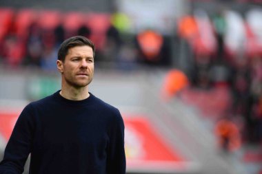 LEVERKUSEN, ALMANY - 08.04.23: Xabi Alonso. Bundesliga maçında Bayer 04 Leverkusen, Eintracht Frankfurt 'a karşı Bayarena' da