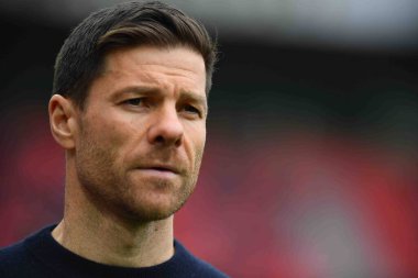 LEVERKUSEN, ALMANY - 08.04.23: Xabi Alonso. Bundesliga maçında Bayer 04 Leverkusen, Eintracht Frankfurt 'a karşı Bayarena' da
