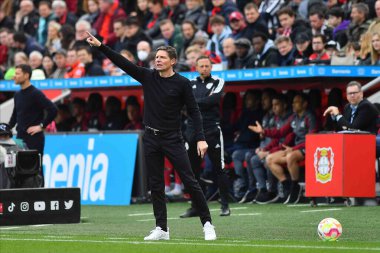 LEVERKUSEN, ALMANY - 08.04.23 Oliver Glasner. Bundesliga maçında Bayer 04 Leverkusen, Eintracht Frankfurt 'a karşı Bayarena' da