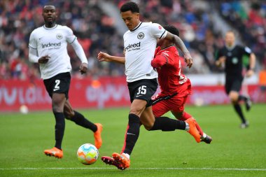 LEVERKUSEN, ALMANY - 08.04.23: Tuta. Bundesliga maçında Bayer 04 Leverkusen, Eintracht Frankfurt 'a karşı Bayarena' da
