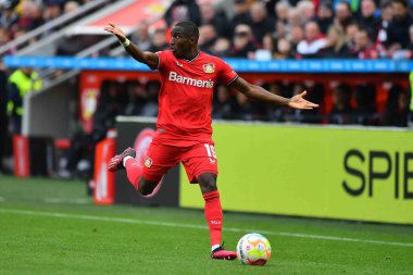 LEVERKUSEN, ALMANY - 08.04.23 Moussa Diaby. Bundesliga maçında Bayer 04 Leverkusen, Eintracht Frankfurt 'a karşı Bayarena' da