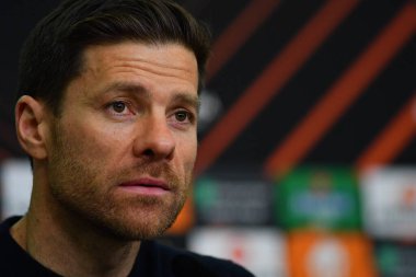LEVERKUSEN, ALMANY - 13.04.23: Xabi Alonso. Maç UEFA Avrupa Ligi Bayer 04 Leverkusen, Bayarena 'da Royale Union Saint-Gilloise' e karşı.