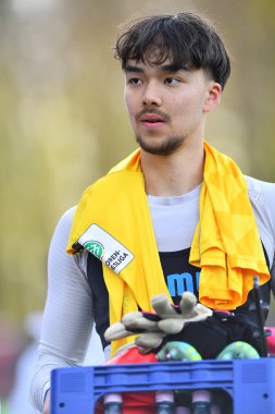 COLOGNE, ALMANY - 14.04.23: Jungen Bundesliga 1 'in futbol maçı. FC Koeln U19, Rhein Enerji Stadyumu 'nda Mainz U19' a karşı.