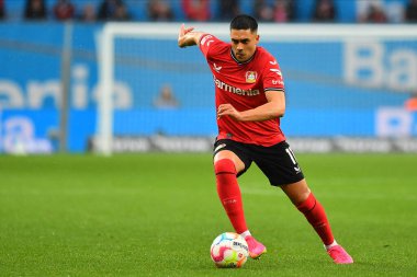 LEVERKUSEN, ALMANY - 23.04.23 Nadiem Amiri. Bundesliga maçı Bayer 04 Leverkusen, Bayarena 'da Red Bull Leipzig' e karşı.