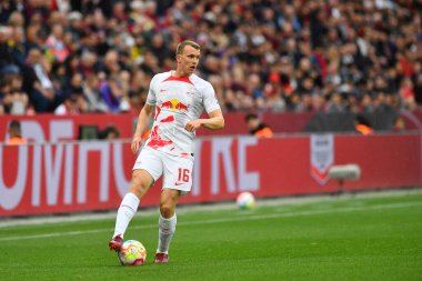 LEVERKUSEN, ALMANY - 23.04.23: Lukas Klostermann. Bundesliga maçı Bayer 04 Leverkusen, Bayarena 'da Red Bull Leipzig' e karşı.