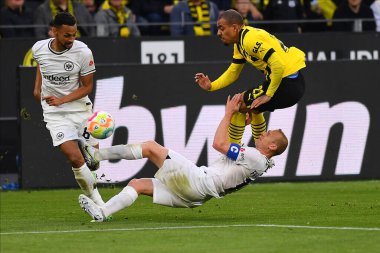 GERMANY, DORTMUND - 22 Nisan 2023: Signal Iduna Park 'taki Sinyal Iduna Parkı' nda Bundesliga Borussia Dortmund-Eintracht maçı