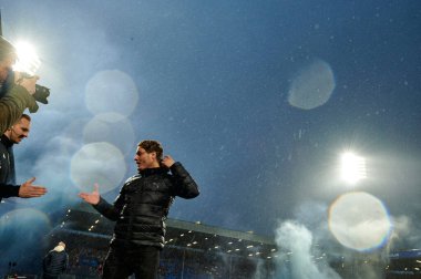 BOCHUM, Almanya - 28 Nisan 2023: Edin Terzic. Bundesliga VfL Bochum 1848 'de Vonovia Ruhr Stadyumu' nda Borussia Dortmund 'a karşı oynanan futbol maçı.