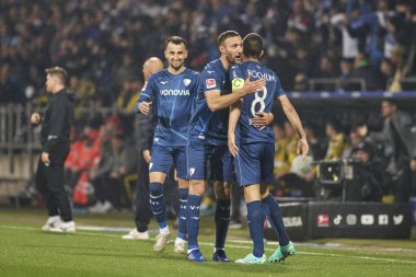 BOCHUM, ALMANY - 28 NİSAN 2023: Bundesliga VfL Bochum 1848 'de Vonovia Ruhr Stadyumu' nda Borussia Dortmund 'a karşı oynanan futbol maçı.