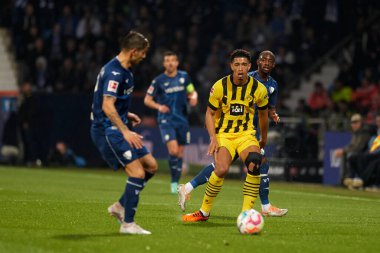 BOCHUM, ALMANY - 28 Nisan 2023: Jude Bellingham. Bundesliga VfL Bochum 1848 'de Vonovia Ruhr Stadyumu' nda Borussia Dortmund 'a karşı oynanan futbol maçı.