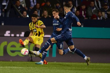 BOCHUM, ALMANY - 28 Nisan 2023: Jude Bellingham. Bundesliga VfL Bochum 1848 'de Vonovia Ruhr Stadyumu' nda Borussia Dortmund 'a karşı oynanan futbol maçı.