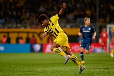 BOCHUM, ALMANY - 28 Nisan 2023: Karim Adeyemi. Bundesliga VfL Bochum 1848 'de Vonovia Ruhr Stadyumu' nda Borussia Dortmund 'a karşı oynanan futbol maçı.